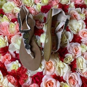 ¡NEW! Jewel Thong Sandal